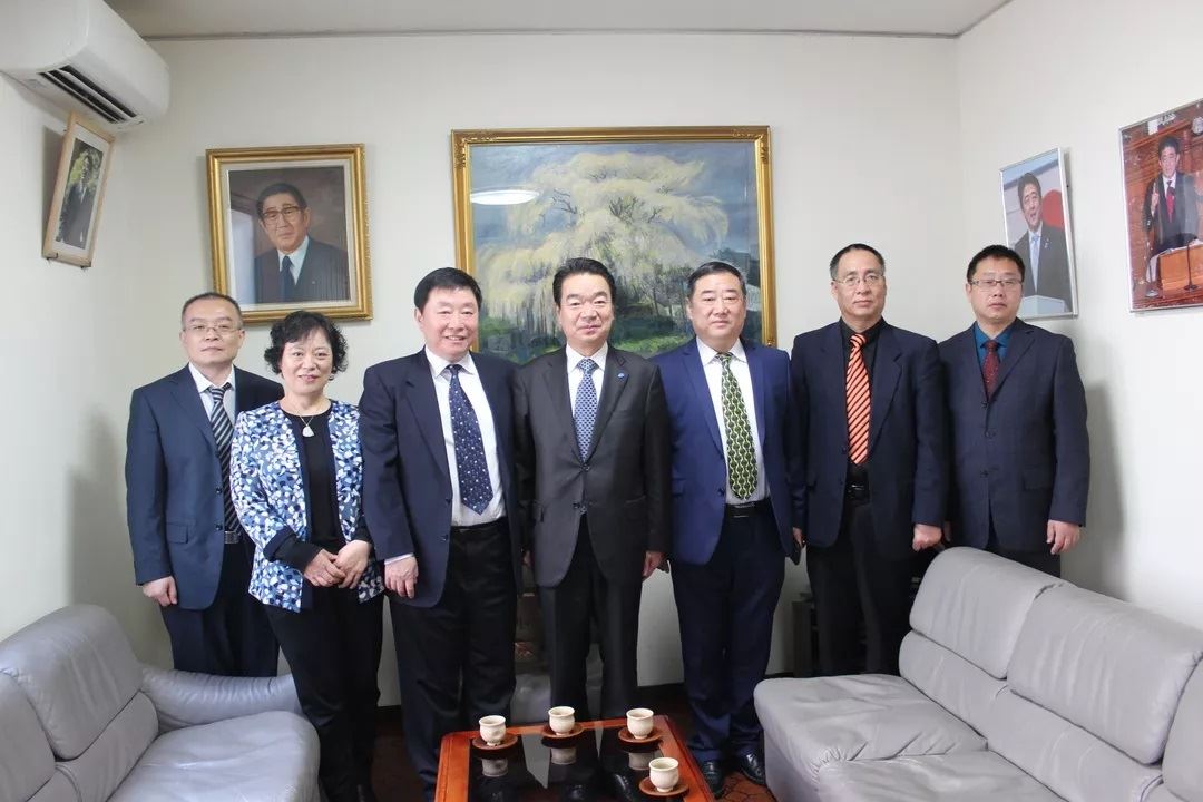 USDT游戏平台出版传媒股份有限公司内容图片展示